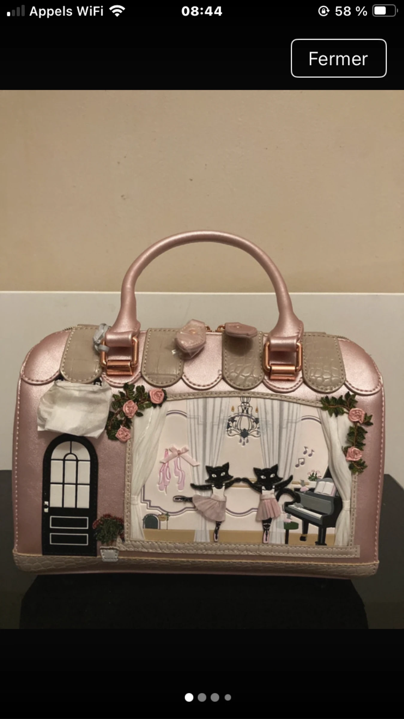 Sac speedy bowler dance studio Vendula